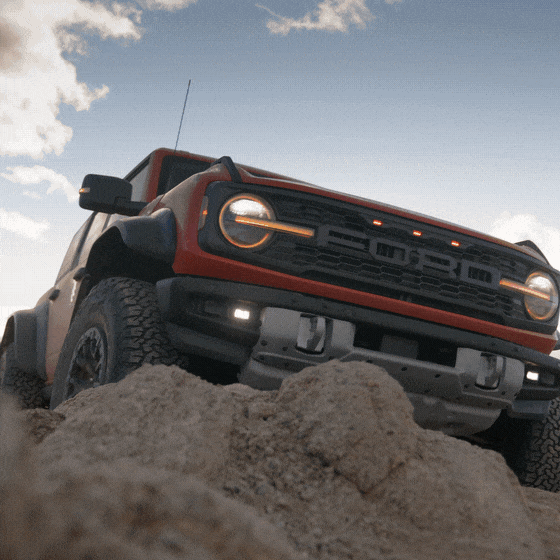 2022 Ford Bronco Raptor_GIF 1x1 04